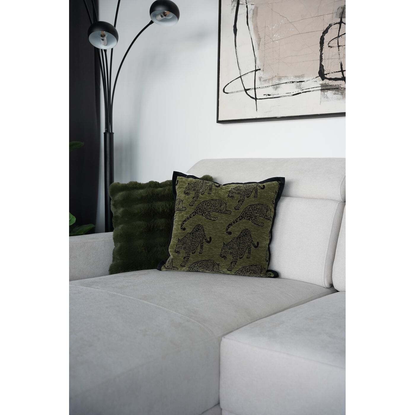 Cushion Tiger Green 45x45cm