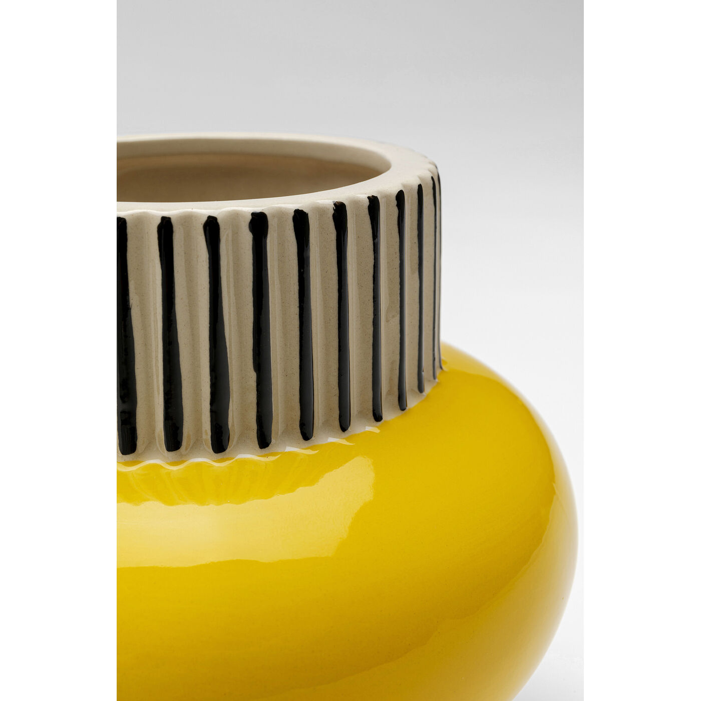 Ваза Calabria Yellow 16 см
