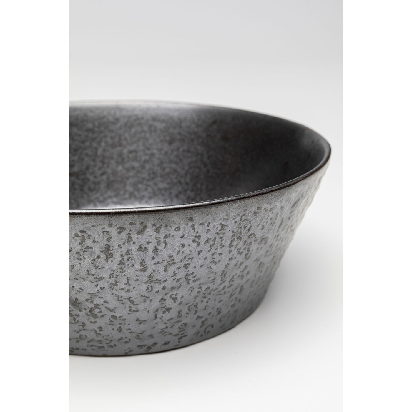 Миска Cosmos Black Ø21 см