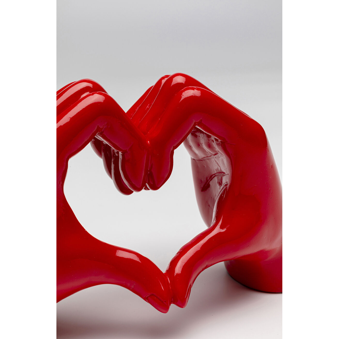 Фигура декоративная Heart Hands Red 12cm
