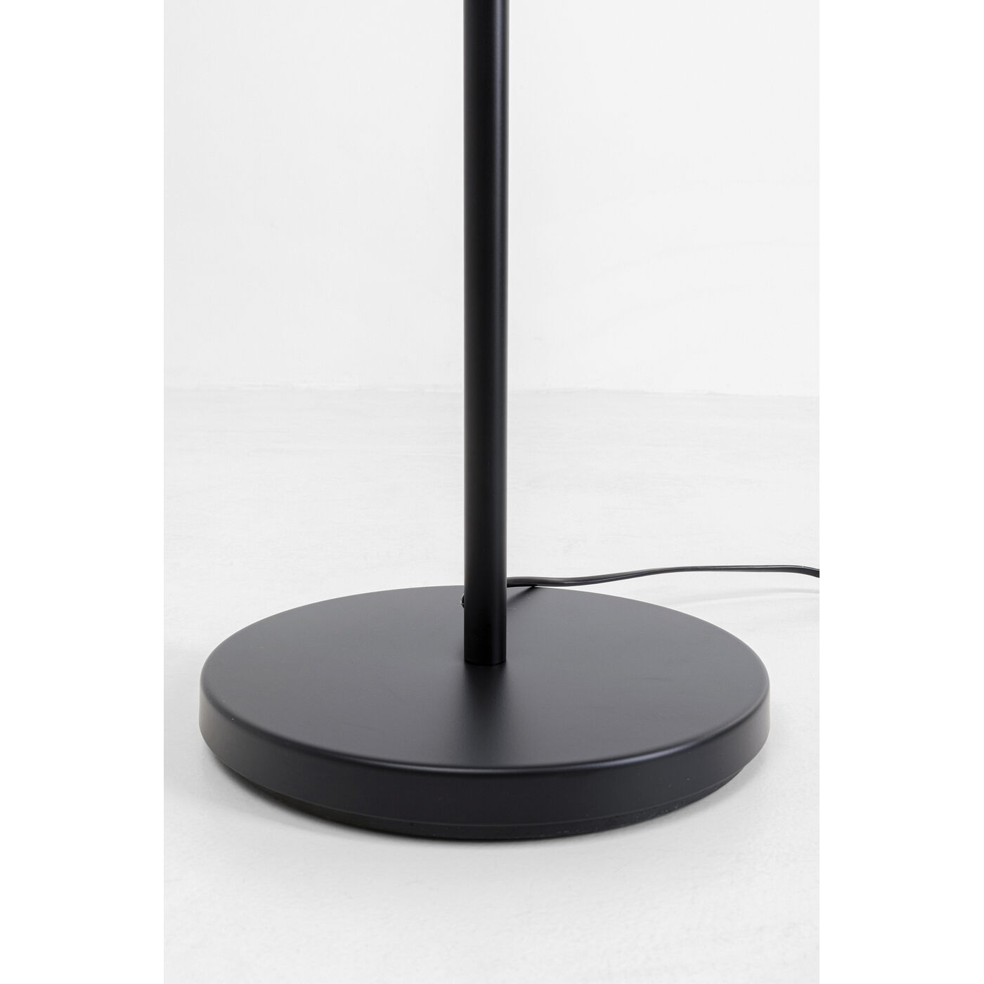 Светильник напольный Calotta Black 3-lite 151cm