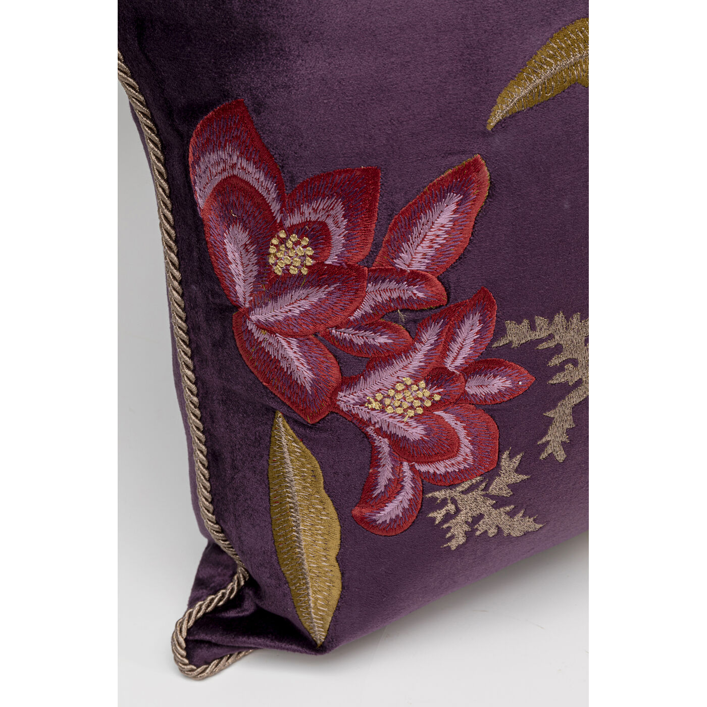 Подушка Lovely Flowers Purple 50x50cm