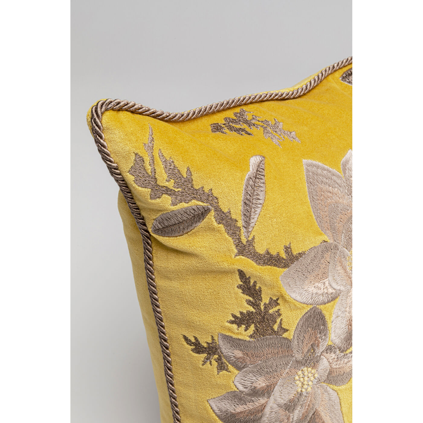 Подушка Lovely Flowers Yellow 60x40cm
