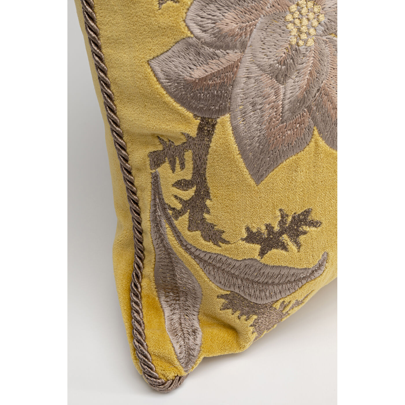 Подушка Lovely Flowers Yellow 60x40cm