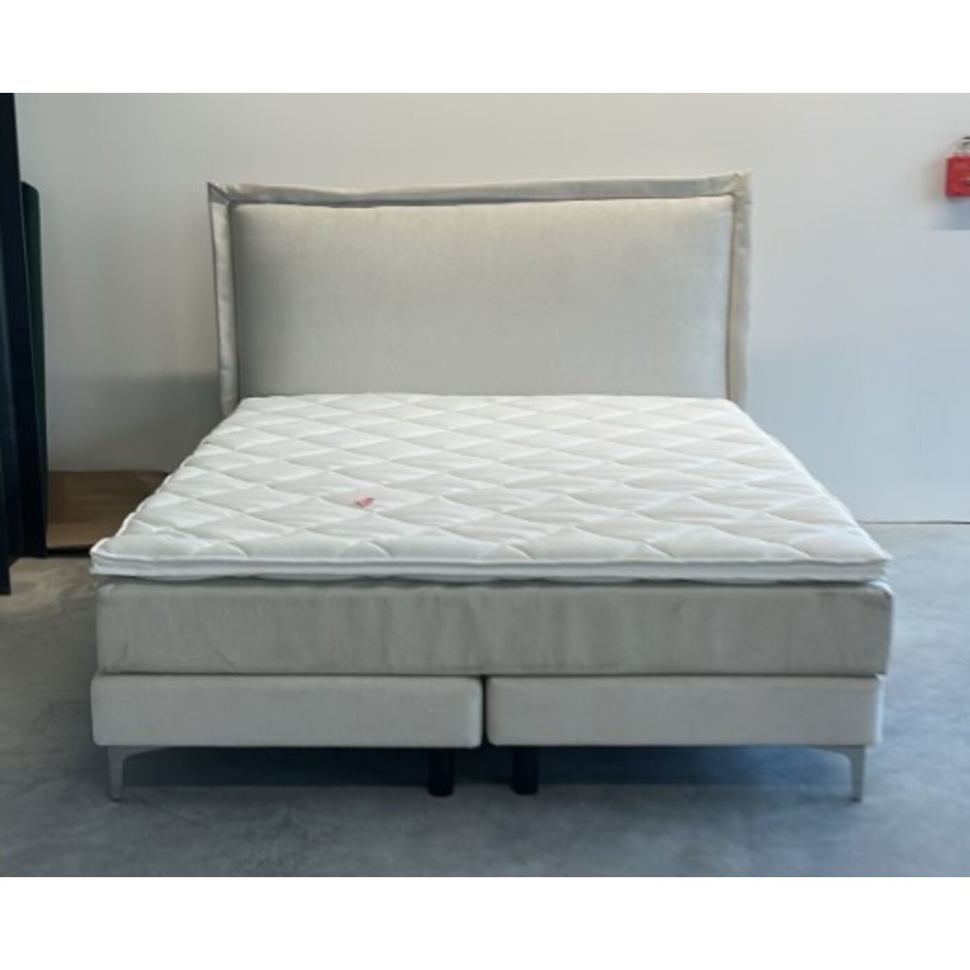 Кровать Boxspring Benito Sky Sand 180x200cm