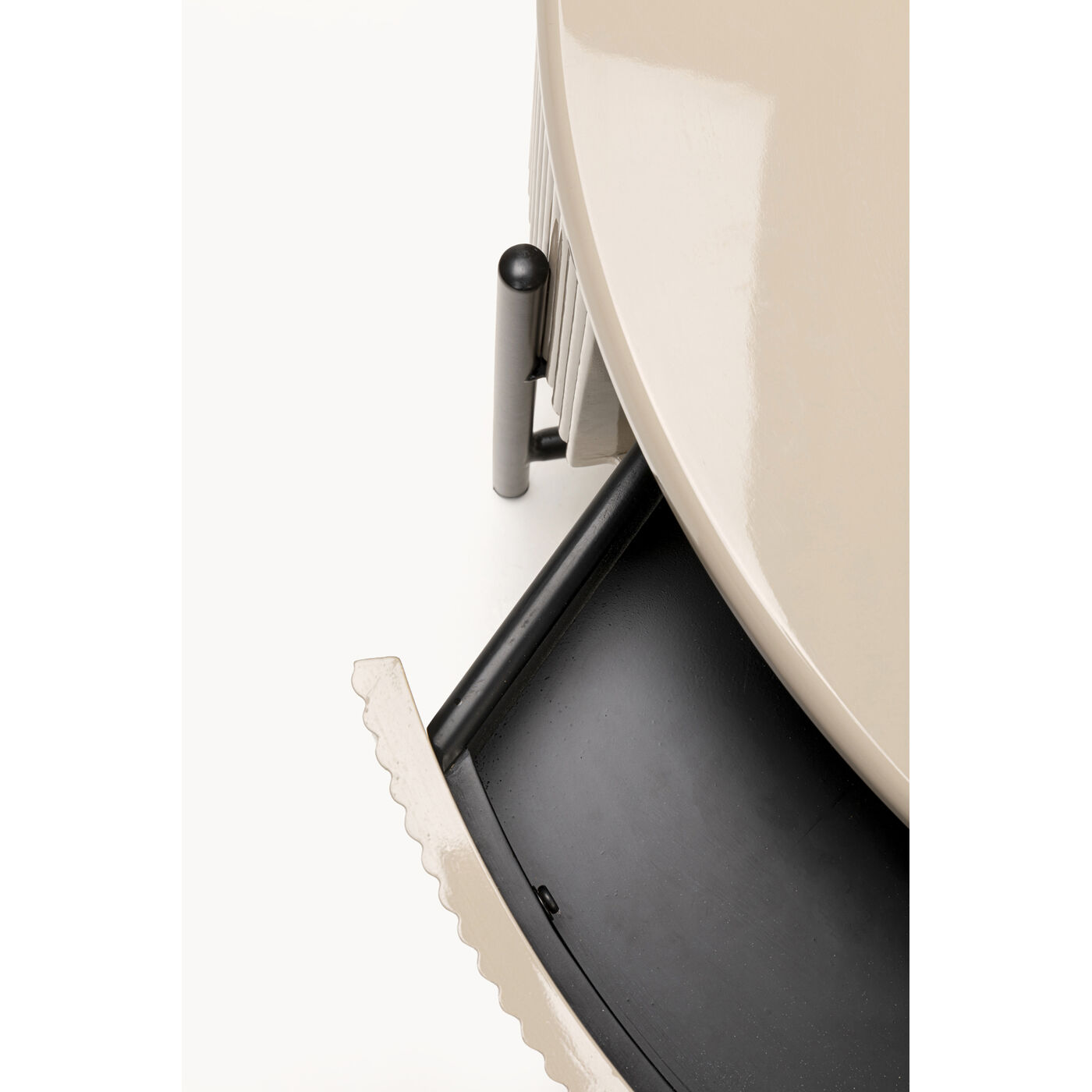Стол кофейный Riffle Ø80cm