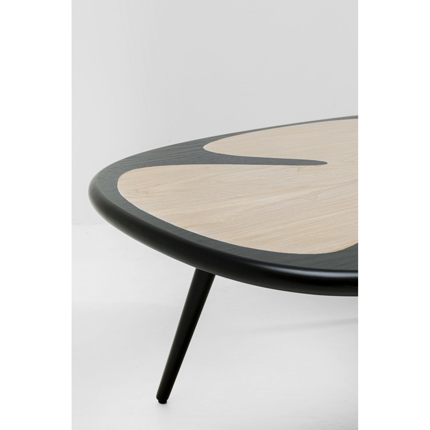 Стол кофейный KARE x Karim Rashid Petal Nature Black 90x60 см