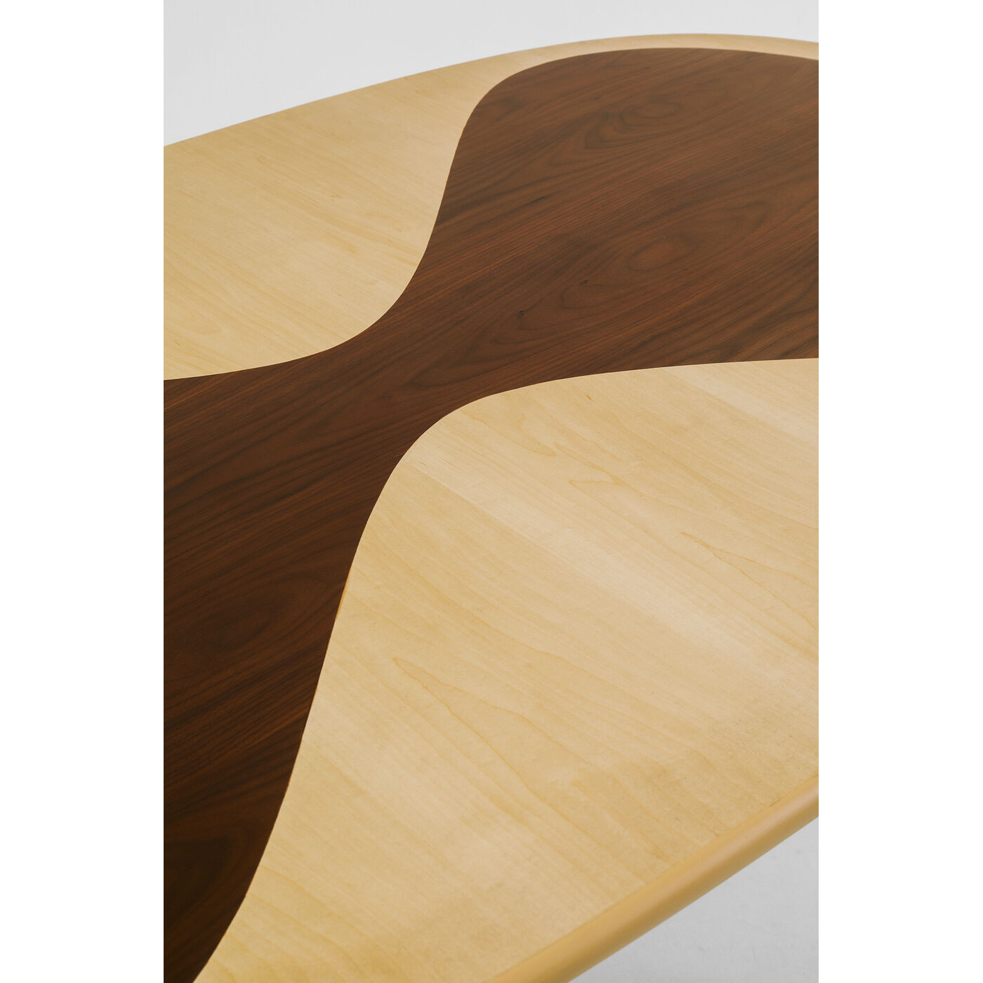 Стол KARE x Karim Rashid Petal Nature Black 150x90 см