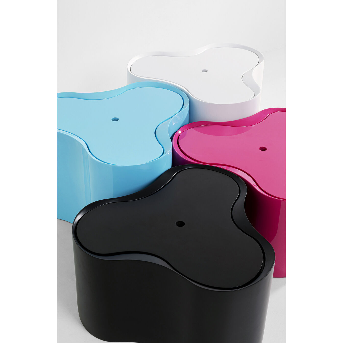 Стол приставной KARE x Karim Rashid Lotus Light Blue 35 см