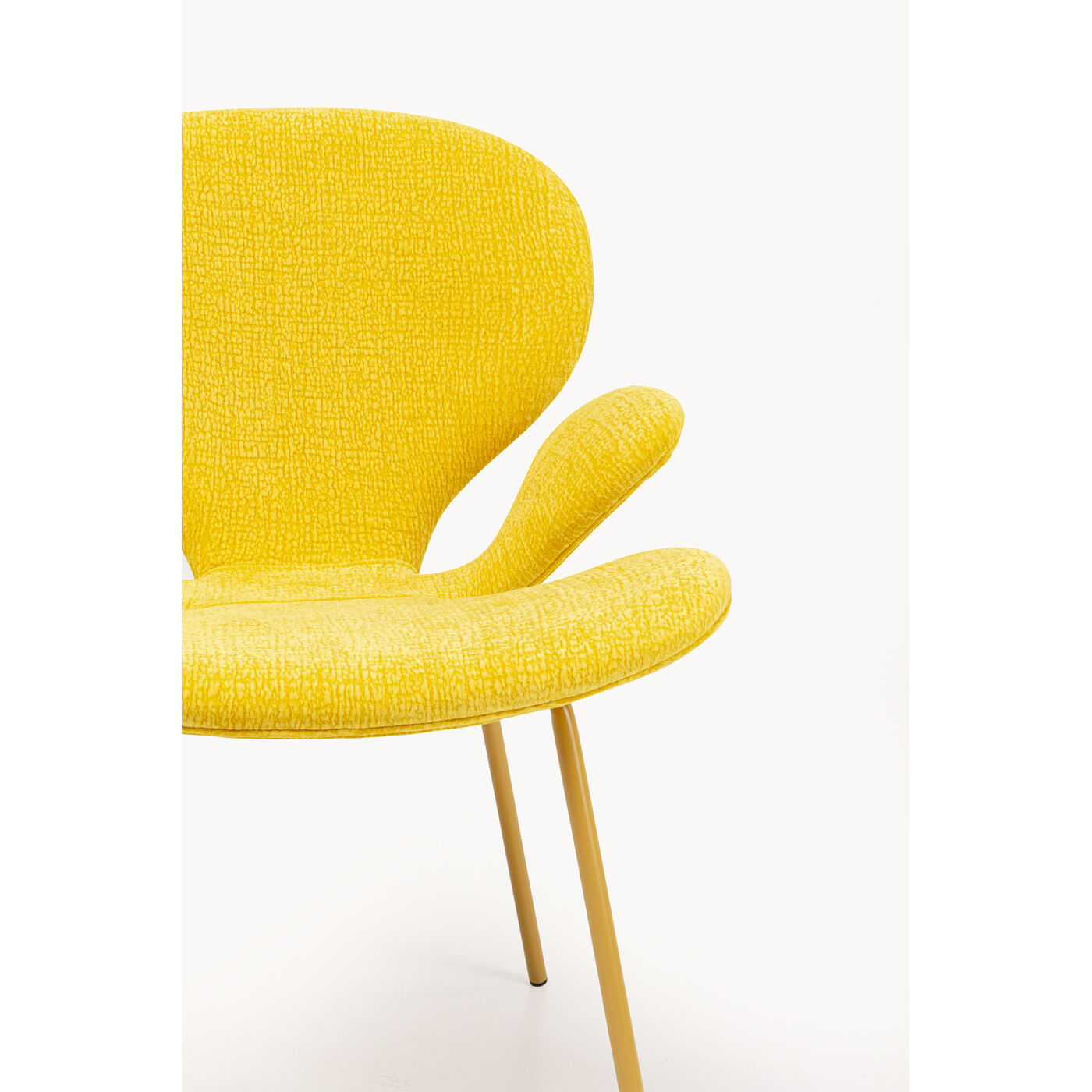 Стул с подлокотниками Soft Petal Yellow Mono