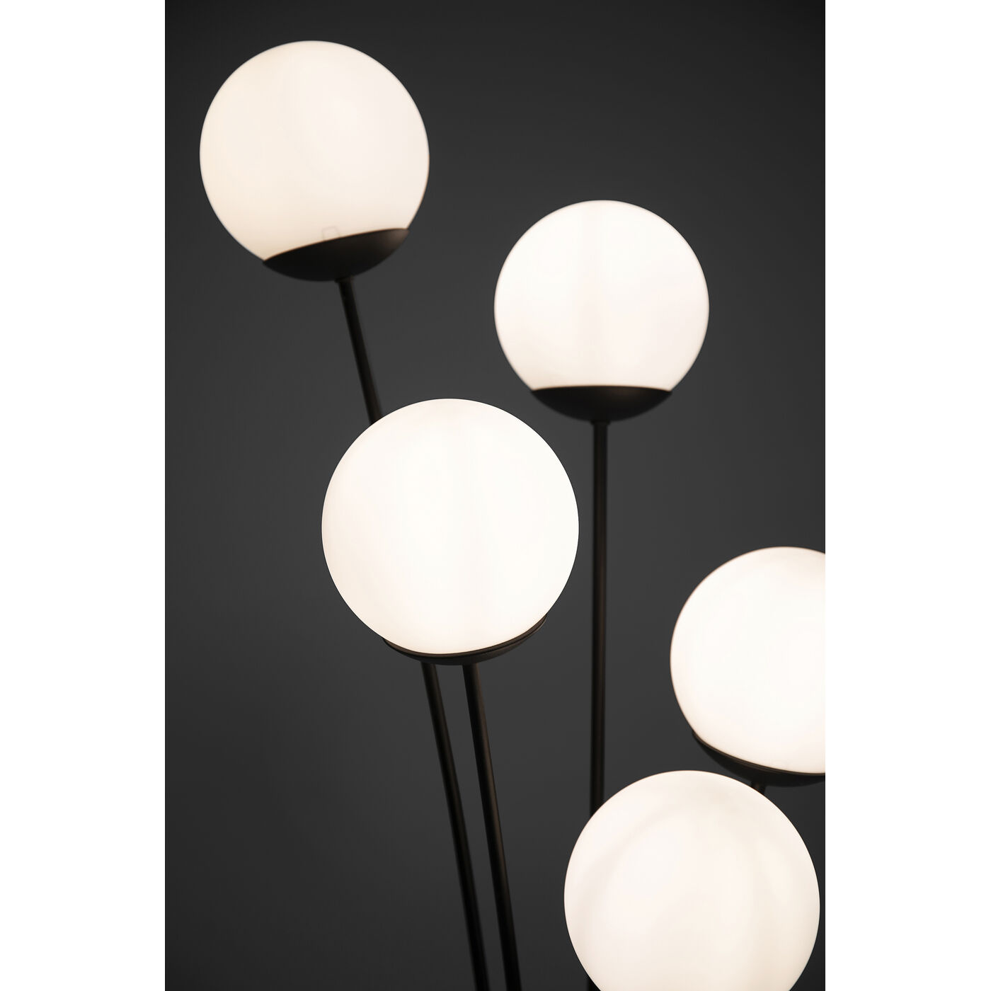 Светильник напольный Five Balls Matt Black
