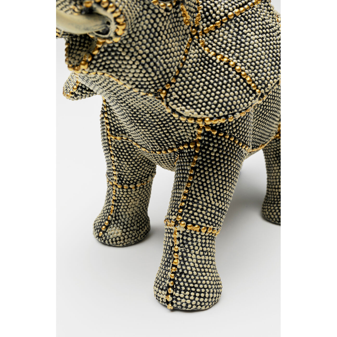 Фигура декоративная Walking Elephant Pearls 24 см