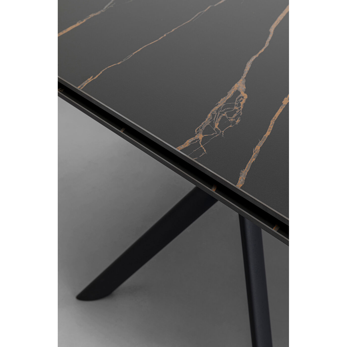 Стол обеденный раздвижной Xenia Black 140(30+30)x80 см