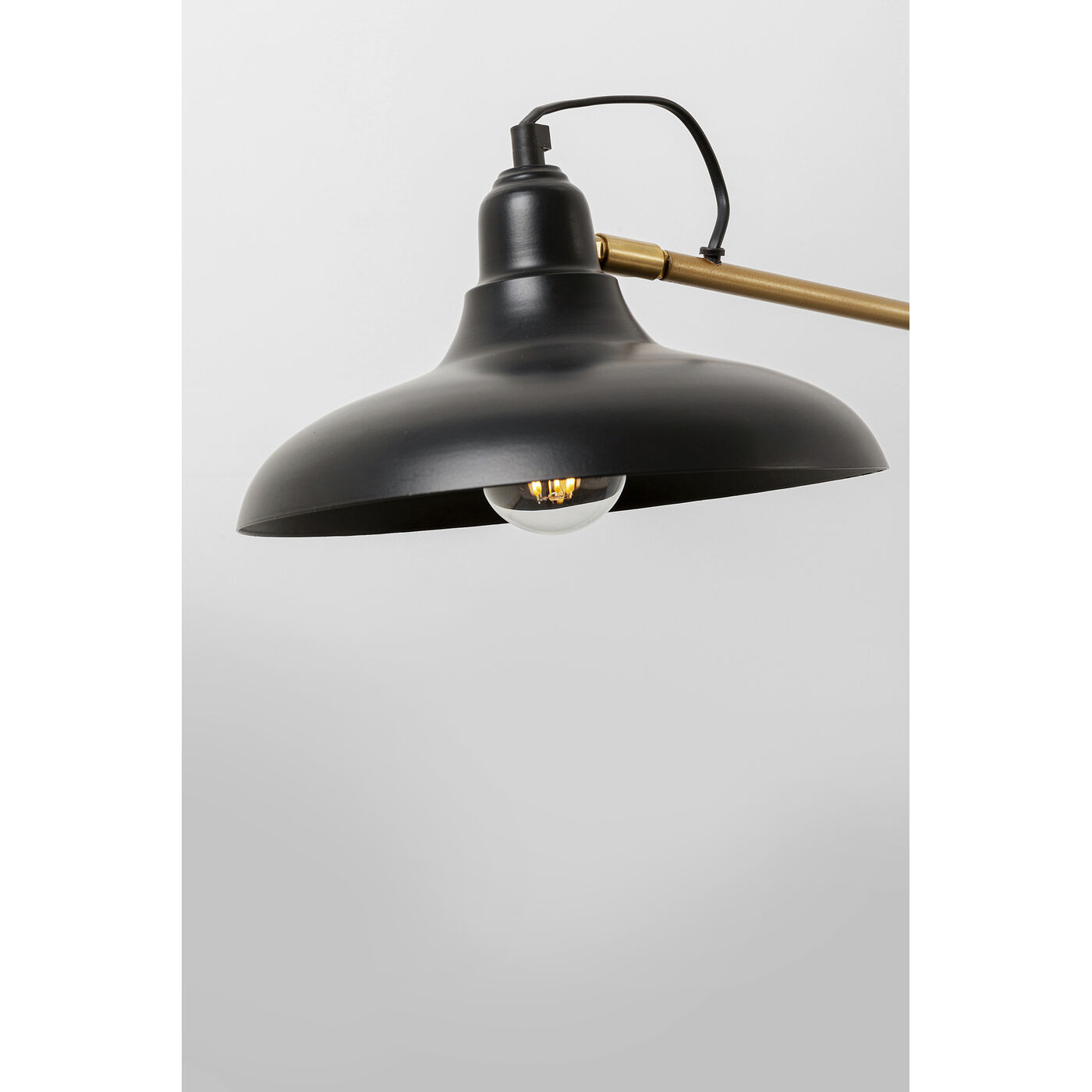 Светильник напольный Doro Black 130cm
