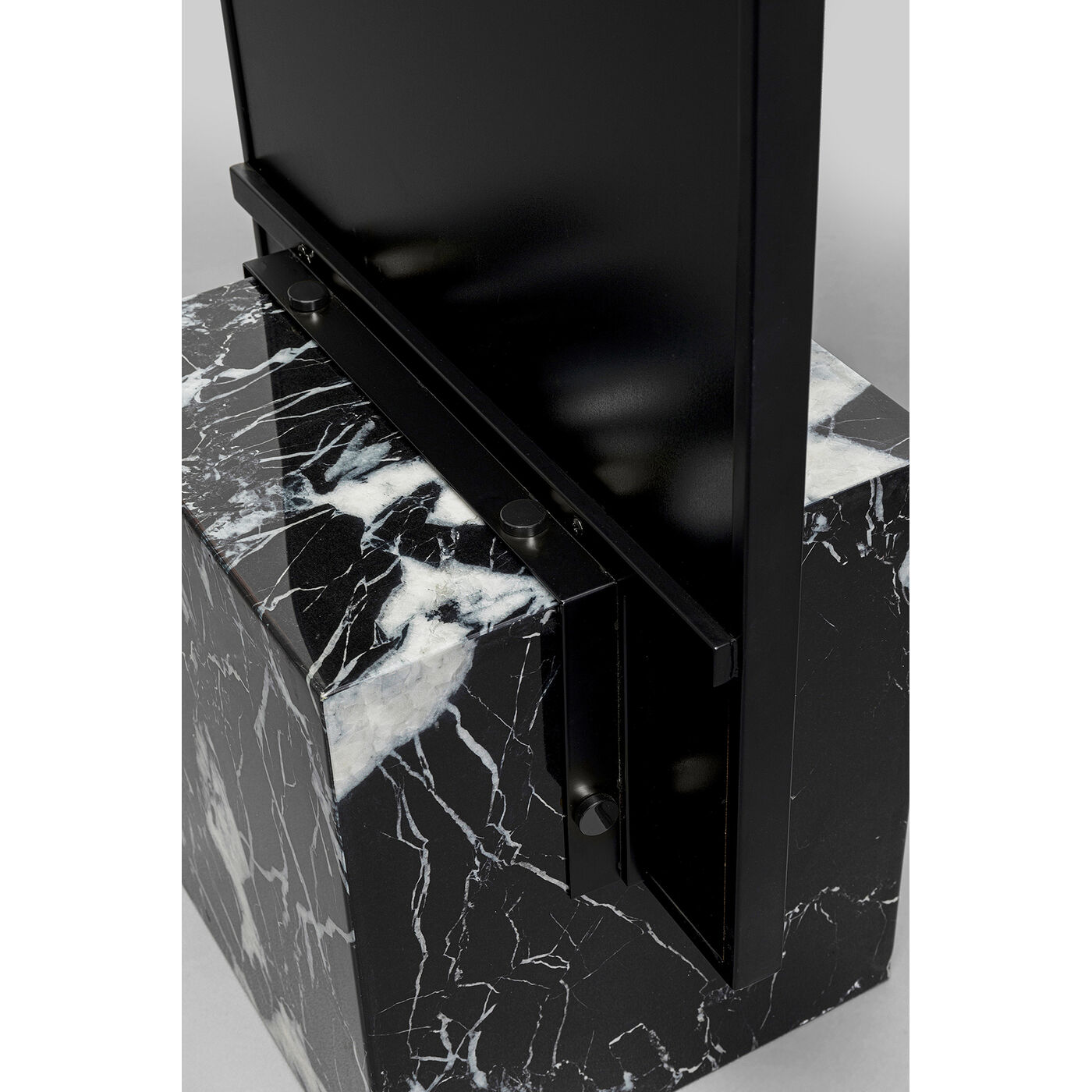 Зеркало напольное Hulda Black 46x180 см