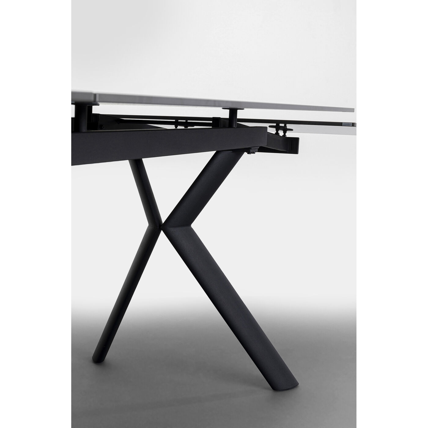 Стол обеденный раздвижной Xenia Black 140(30+30)x80 см