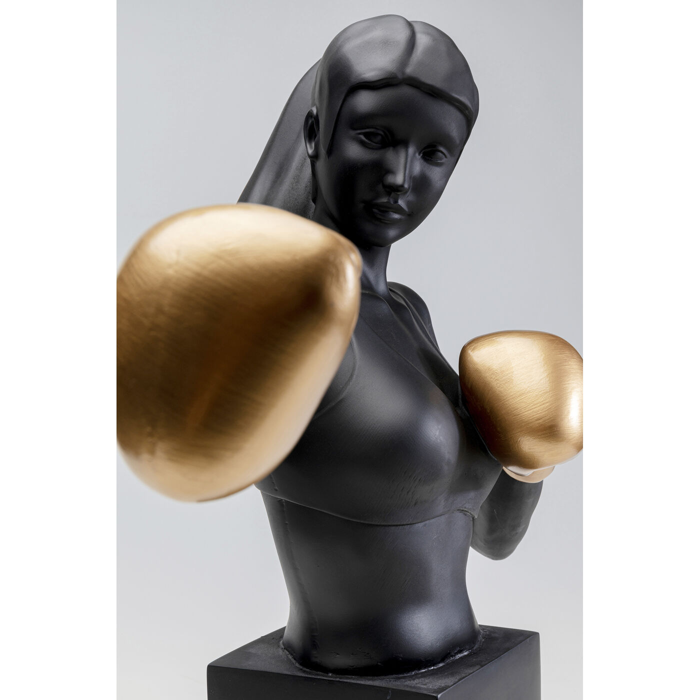 Объект декоративный Lady Balboa 68 см