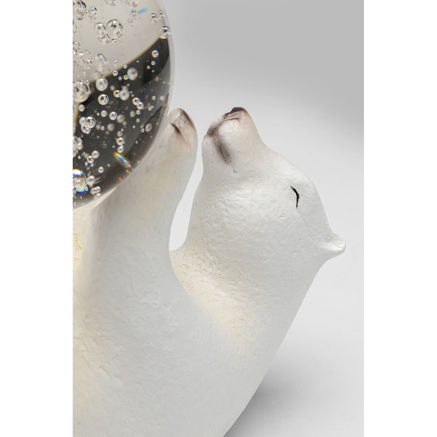 Фигура декоративная Disco Polar Bear 26 см