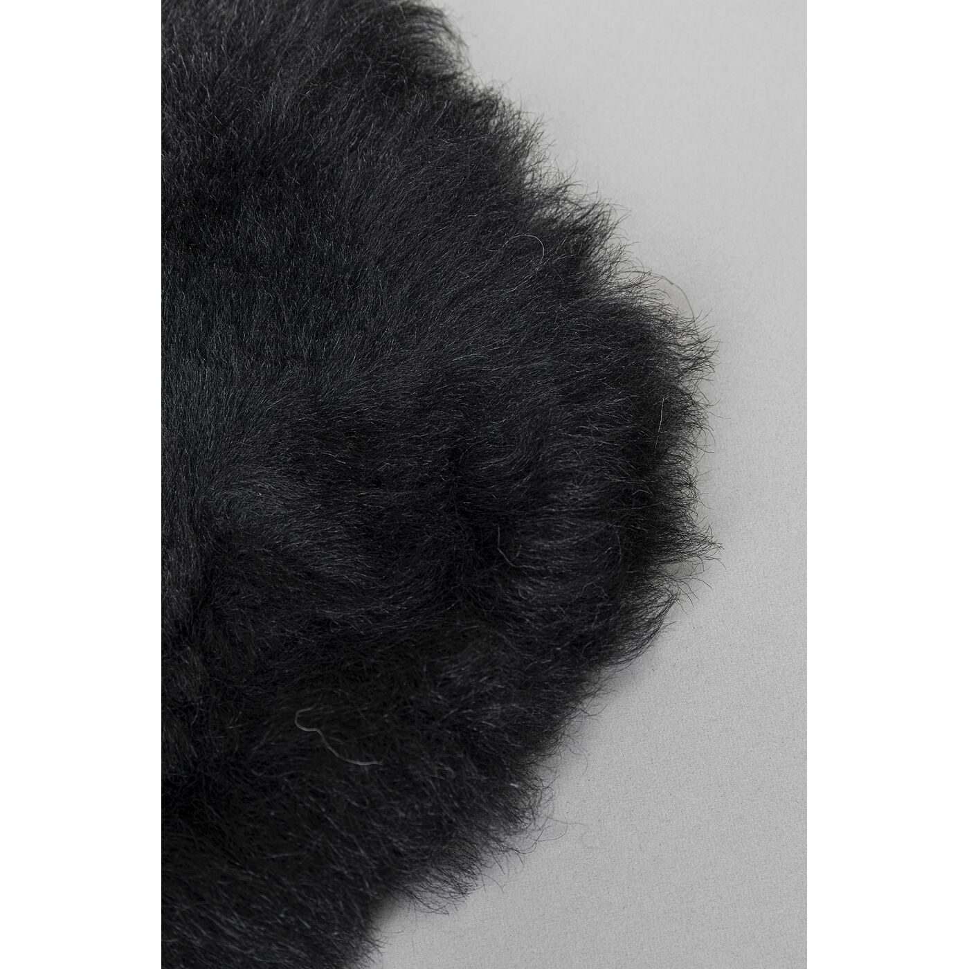 Ковер-шкура Heidi Black 85x60 см