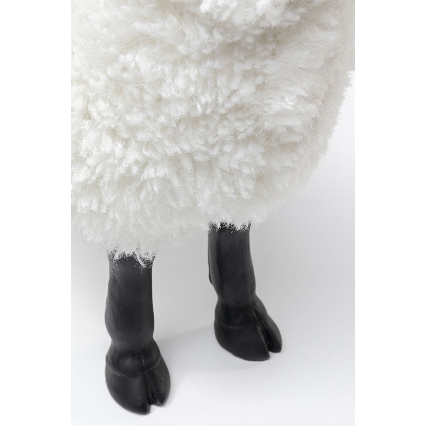 Фигура декоративная White 54 см