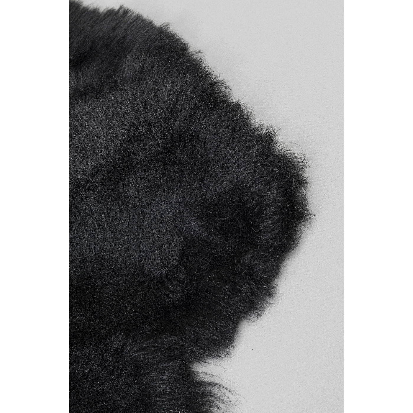 Ковер-шкура Heidi Black 85x60 см