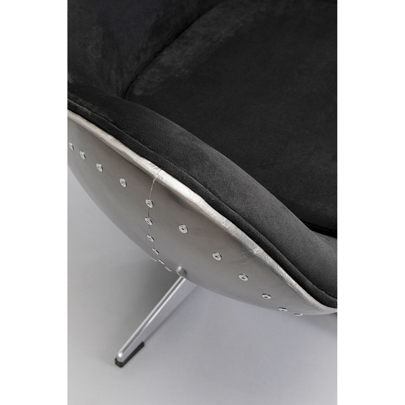 Кресло вращающееся Lounge Black Gun Metal