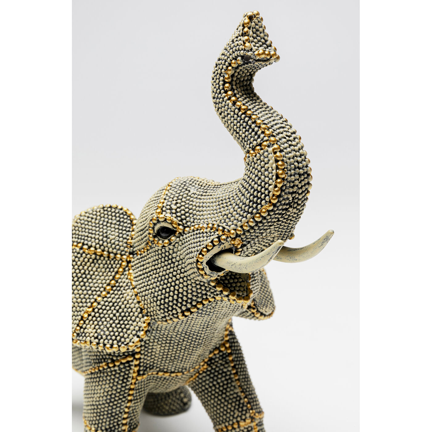 Фигура декоративная Walking Elephant Pearls 24 см